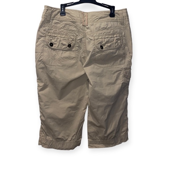 DKNY Capri spring & summer wear size S tan / khaki/ beige/ cream cream cargo - Picture 4 of 5